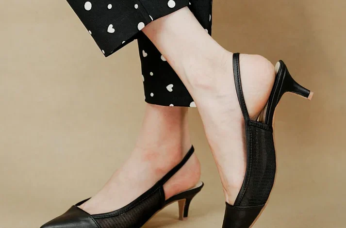 kitten heels