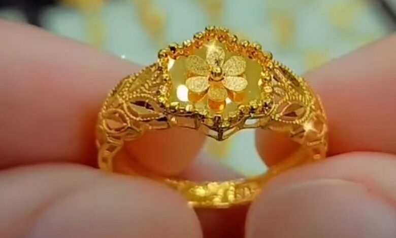 gold ring