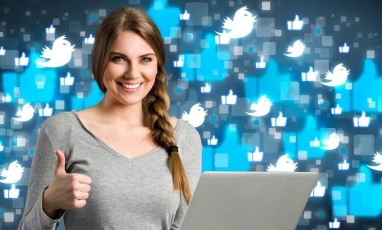 Social Media Girls Forum